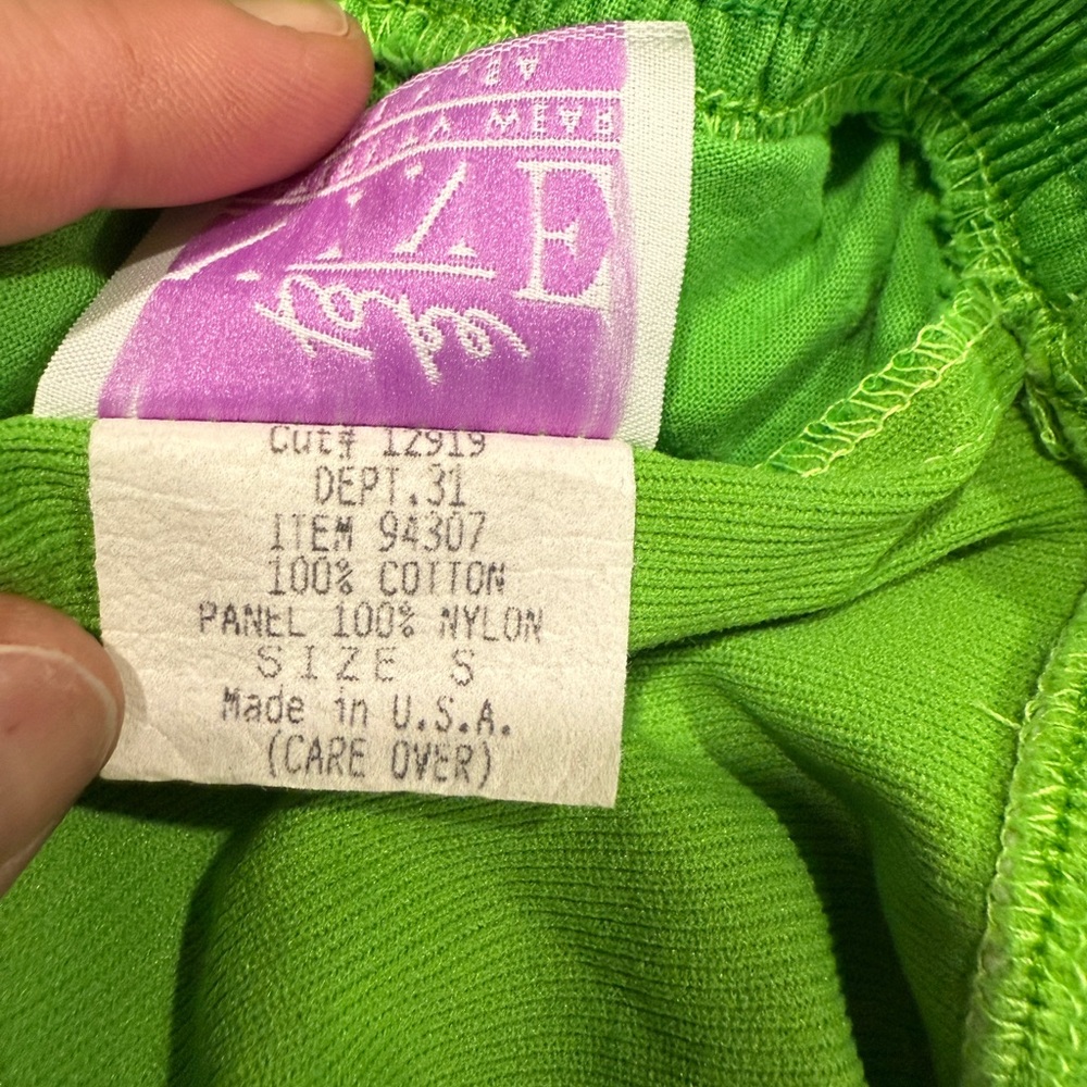 100% Cotton Bright Green Maternity Shorts - Picture 4 of 4